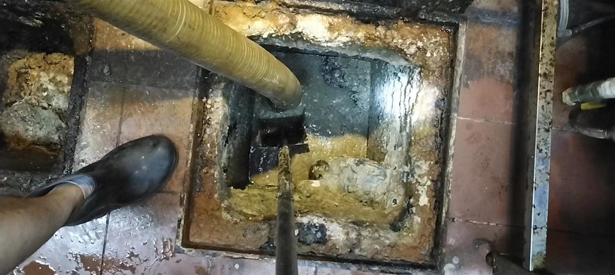 和静污水池清理一般都有毒气，怎么预防中毒呢？