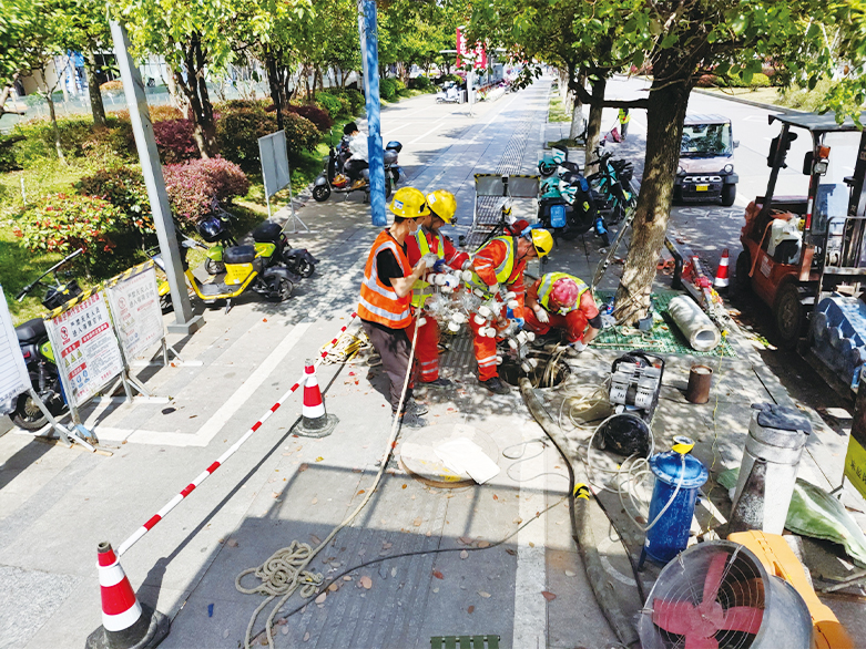  和静UV-CIPP紫外光固化修复